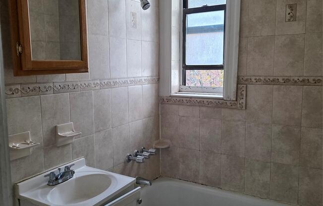 1115 Dorchester Rd.