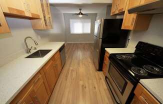 1 bed, 1 bath, 688 sqft, $1,995, Unit R3