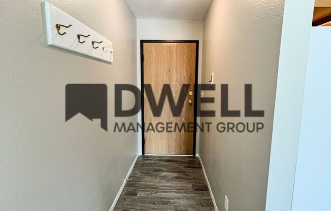 2 beds, 1 bath, $850, Unit 125 - 2