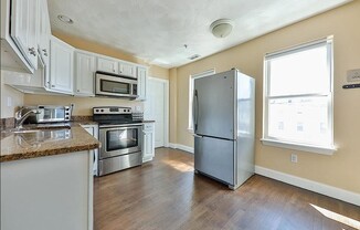 2 beds, 1 bath, $2,850, Unit 1