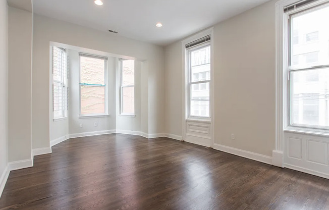 SPACIOUS 1BD/1BA IN THE HEART OF FAIRMOUNT