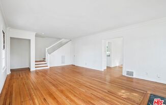 5818 W 8 ST