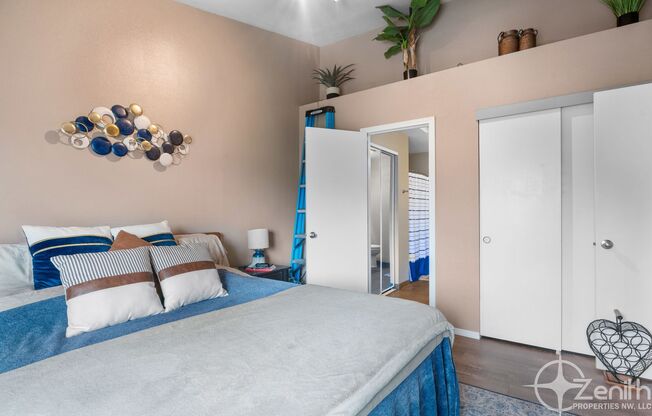 2 beds, 2 baths, $2,195, Unit # Z 276