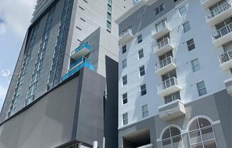 115 SW 11th St