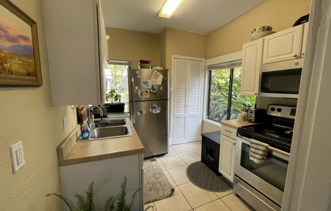 1 bed, 1 bath, 800 sqft, $1,899, Unit 1