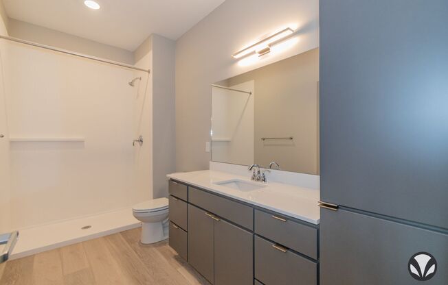 1 bed, 1 bath, 728 sqft, $1,295, Unit YH-2015