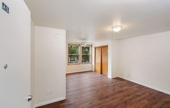 Studio, 1 bath, 400 sqft, $1,150, Unit A05