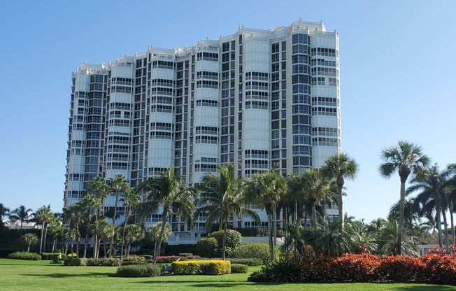 3 beds, 3 baths, 2,500 sqft, $18,000, Unit Seasonal