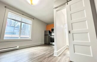 Studio, 1 bath, 178 sqft, $935, Unit 305