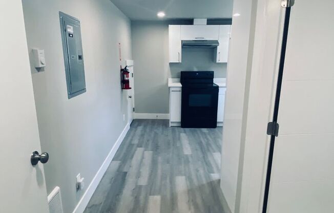 Studio, 1 bath, 475 sqft, $1,700, Unit C