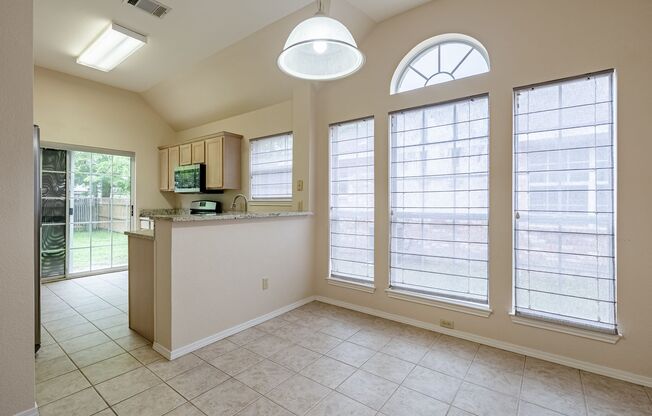 Single Story 3 Bed/2Bath in Leander!!!!