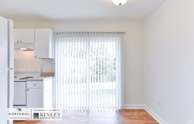 2 beds, 1 bath, 850 sqft, $1,250, Unit 31-E