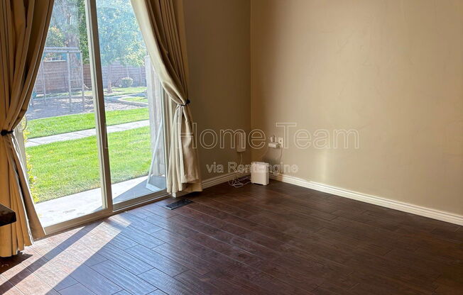 260 E AILEE LN