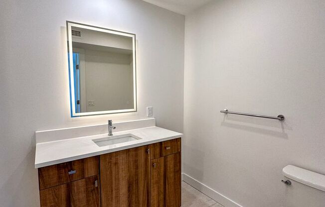 1 bed, 1.5 baths, 1,399 sqft, $3,725, Unit 302