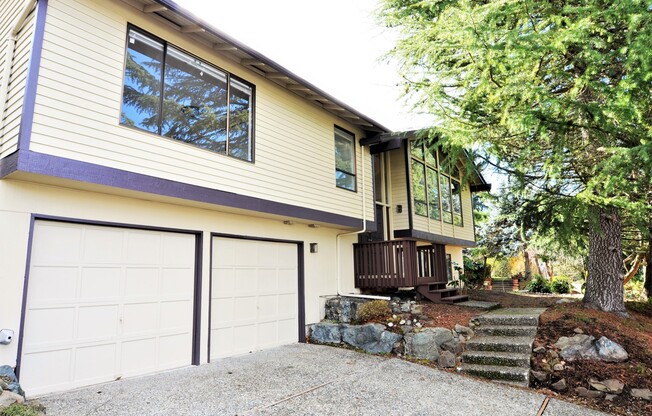 Charming 4-Bedroom Home with Bonus Rooms & Large Yard!