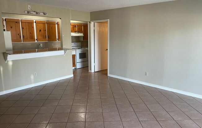 2 beds, 2 baths, $1,100