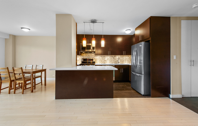 1 bed, 1 bath, 845 sqft, $5,000, Unit 19A