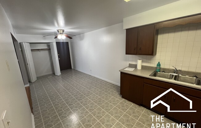 430 W STEVENS DR