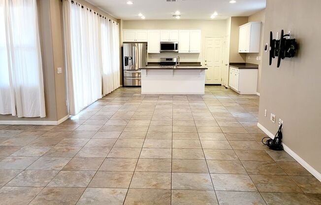 Otay Ranch 3 bedroom 2.5 bath 1917 sqft 2 car garage, beautiful!