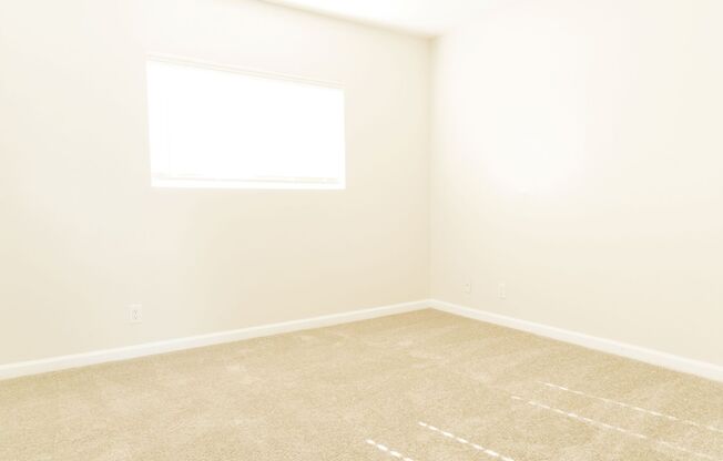 2 beds, 2 baths, 945 sqft, $2,650, Unit 57-203