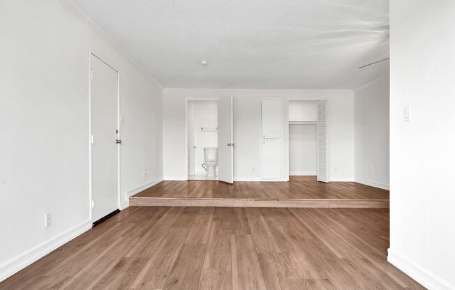 Studio, 1 bath, 600 sqft, $1,950, Unit Unit 210