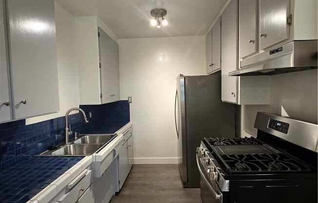 1 bed, 1 bath, 560 sqft, $2,250