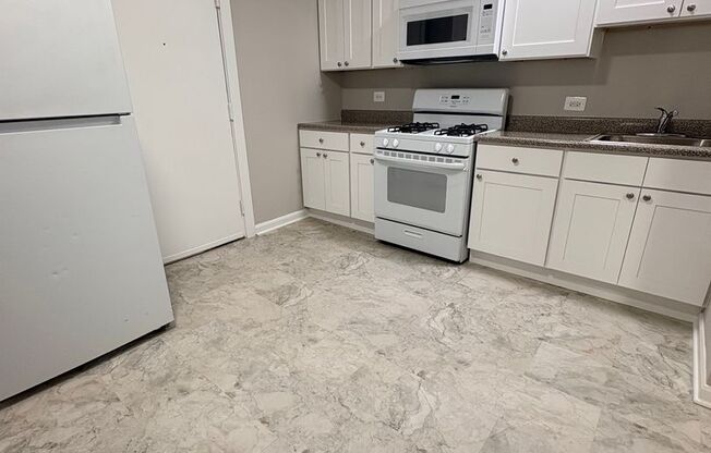 3 beds, 2 baths, 1,164 sqft, $1,450, Unit CA 145-2