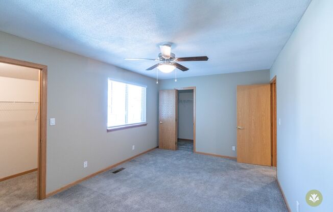 3 beds, 1.5 baths, 1,480 sqft, $1,575, Unit WC-6