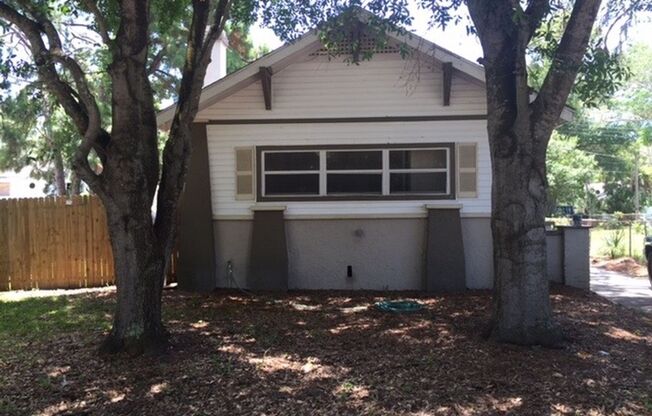 Large 4 bedroom 1 Bath House for rent