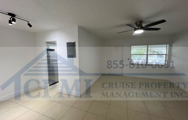 1 bed, 1 bath, 744 sqft, $1,725, Unit 40