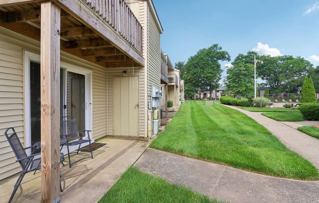 2 beds, 1 bath, 740 sqft, $1,199, Unit D - 04