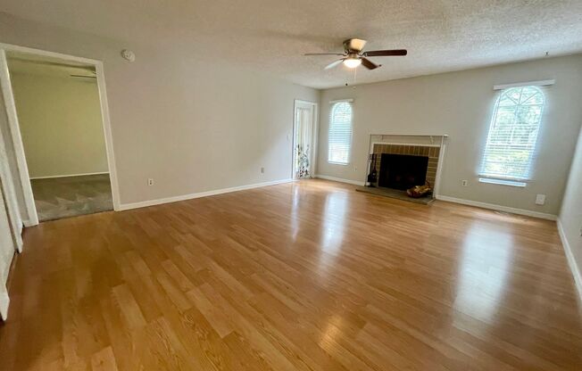 2 bed 2 bath Raintree Condominium