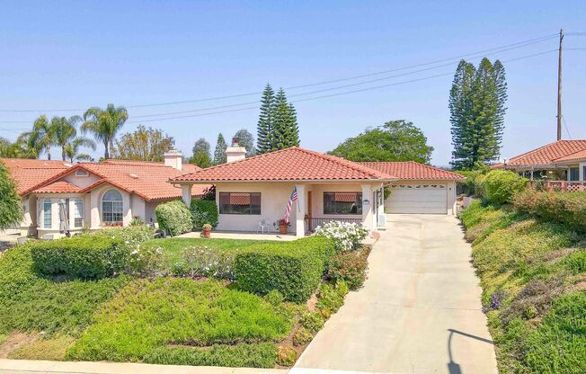 Lovely Single Story Home in the Desirable & Sought-after Gated 55+ East Ridge Community of Fallbrook, CA!