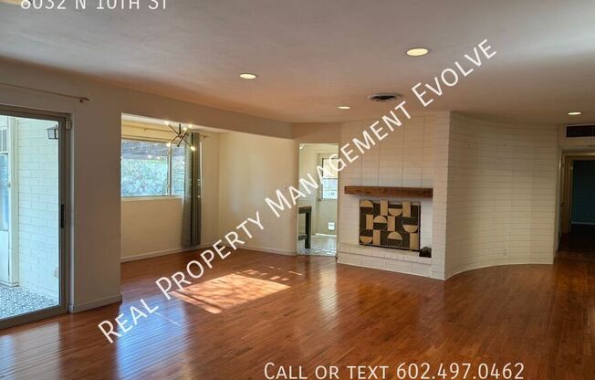 8032 N 10 ST