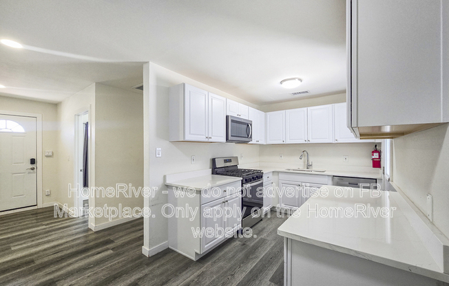 1339 E GLENROSA AVE