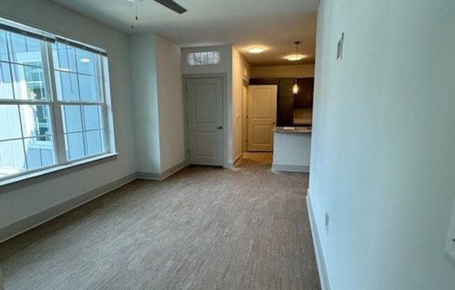 1 bed, 1 bath, 690 sqft, $1,625