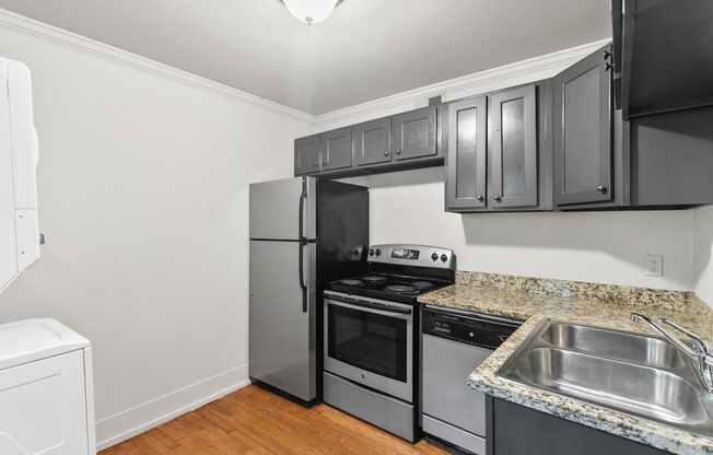 1 bed, 1 bath, 670 sqft, $822, Unit 204