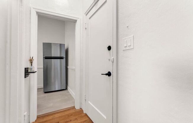 Studio, 1 bath, $2,095, Unit 224