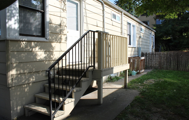 YUNG DUPLEX