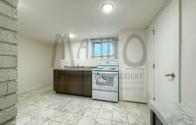 6 beds, 2 baths, 2,146 sqft, $3,350, Unit 1203 E Mission Avenue, Unit A