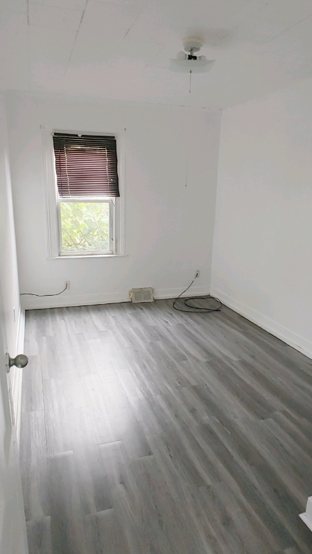 118 H BABCOCK ST