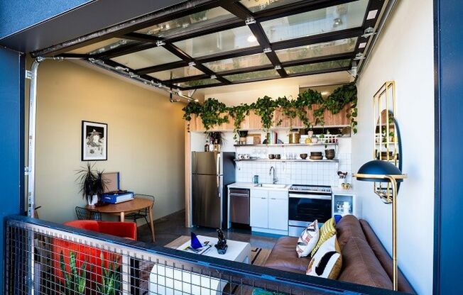 1 bed, 1 bath, 447 sqft, $1,350, Unit 116