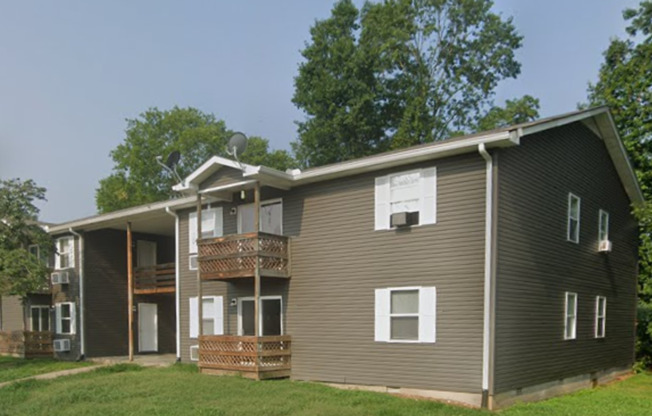 Poplar Point Apartments