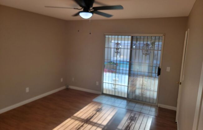 3 beds, 2 baths, $3,300