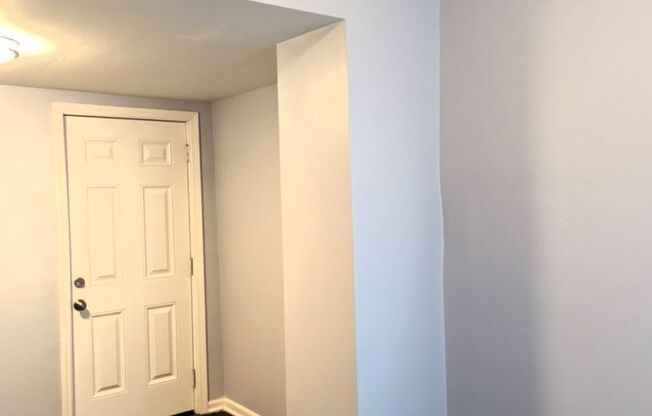 2 beds, 1 bath, $1,000