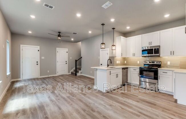 3636 FRAZIER CT