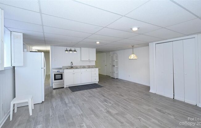 1 bed, 1 bath, $1,025