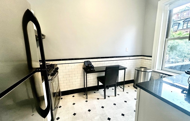229 NEWBURY ST