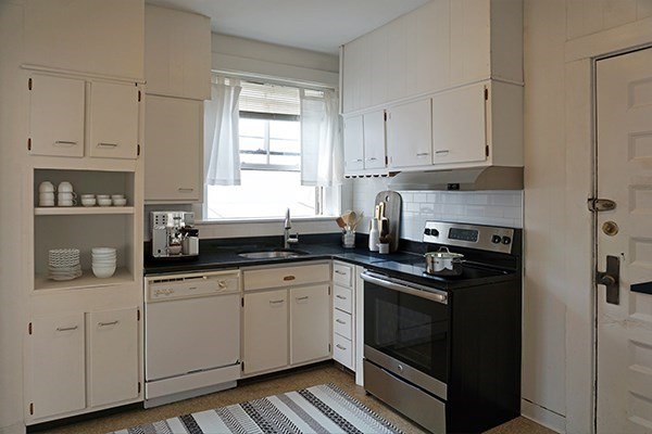 1800 Mass Ave Apt 32