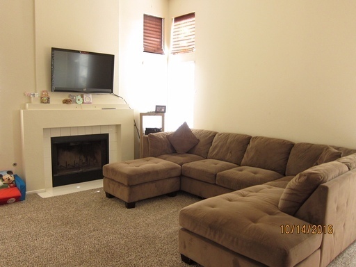 WONDERFUL 3 BEDROOM/2.5 BATHROOM HOME IN TEMECULA! ONLY $3,095/mo!